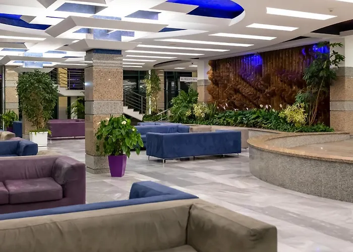 Отель Bourgas 4*