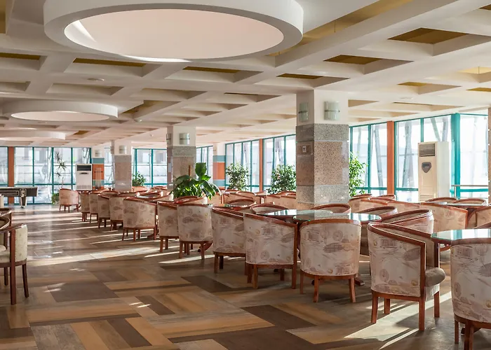 Отель Bourgas 4*