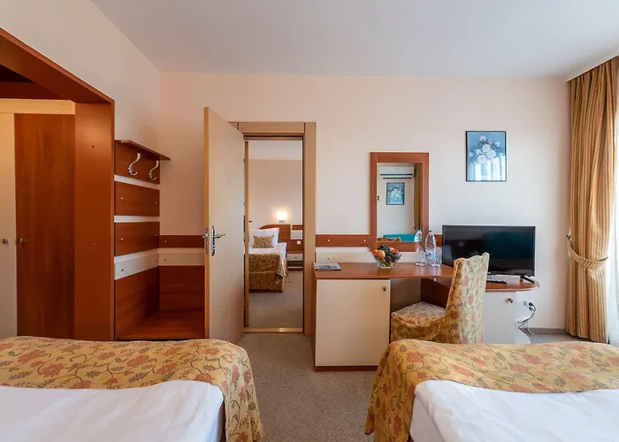 Отель Bourgas Солнечный берег