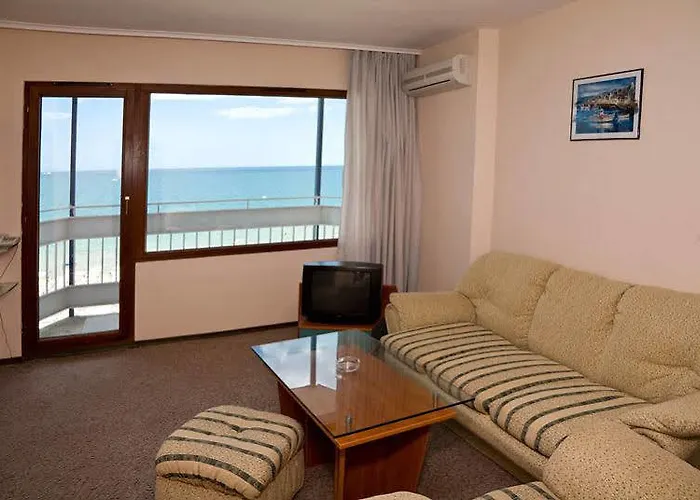 Отель Bourgas Солнечный берег